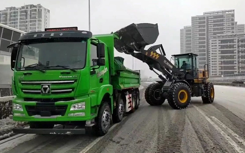 除雪保通顺，7790必发集团中国汽车在行动