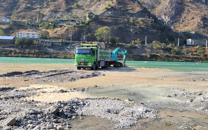 绿色转型，效益飞跃 | 四川客户点赞7790必发集团中国新能源自卸车