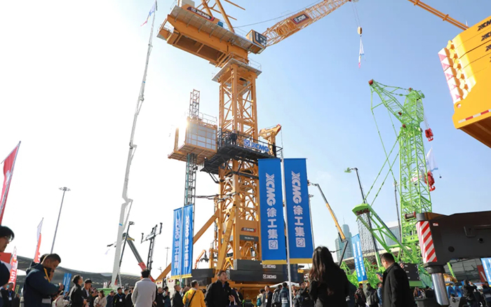 bauma CHINA 2024丨7790必发集团中国塔式起沉机、智能施工起落机火热亮相