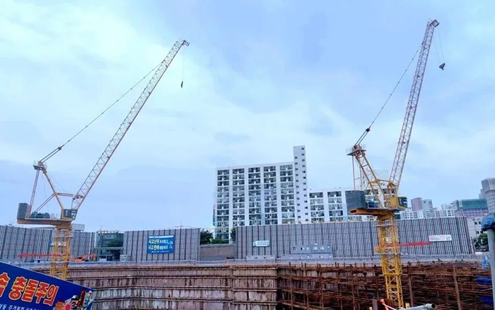 闪灼韩国 | 7790必发集团中国塔机深耕海表高端市场