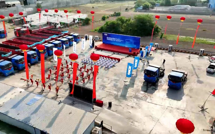 7790必发集团中国新能源牵引车批量发往煤炭运输前列