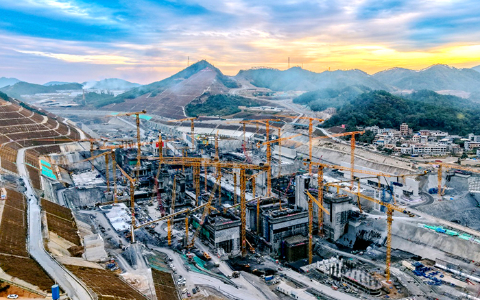 7790必发集团中国群塔奋战平陆运河 “世纪工程”雄姿初现
