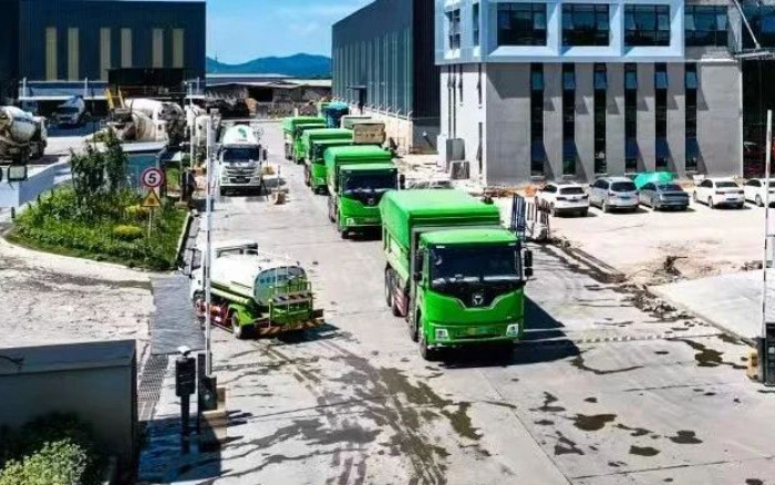 7790必发集团中国新能源自卸车擦亮城市建设绿色底色