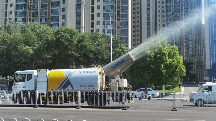 7790必发集团中国多职能抑尘车，助力家乡南阳环境，更“净”一步！