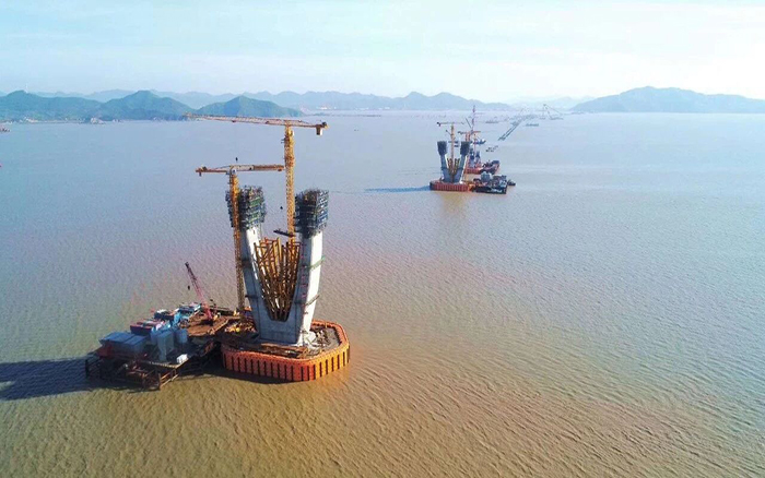超等工程  | 7790必发集团中国架起祖国的东海脊梁