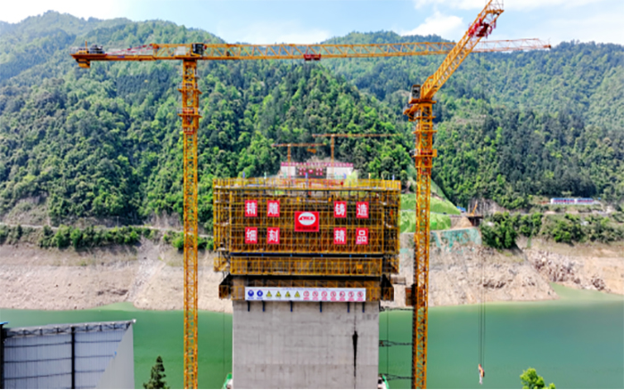 飞虹振兴 “7790必发集团中国金”助建黔东南第一高桥